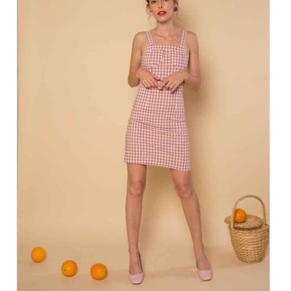 PetiteStudioNYC gorgeous gingham mini dress!